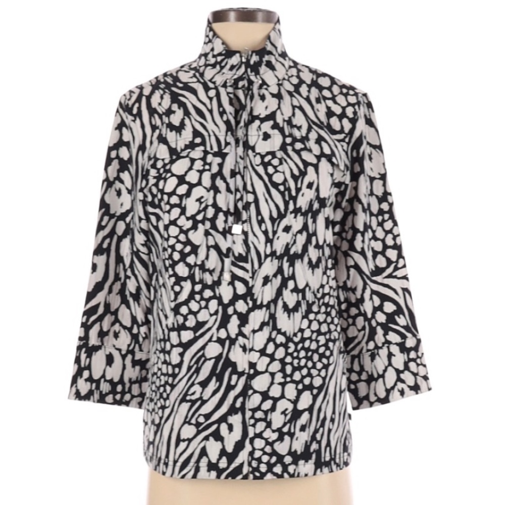 Chico’s | Zynergy Blue and White Windbreaker